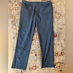 Lululemon men’s ABC classic fit size 38 blue pants
